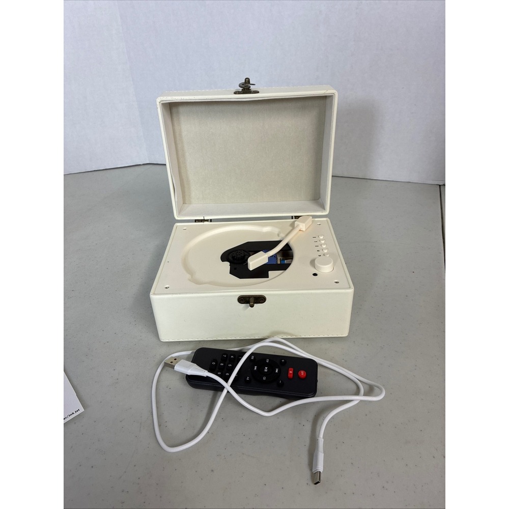 Vintage Style‎ Briefcase Portable CD Player Cream Faux Leather with Remote USB